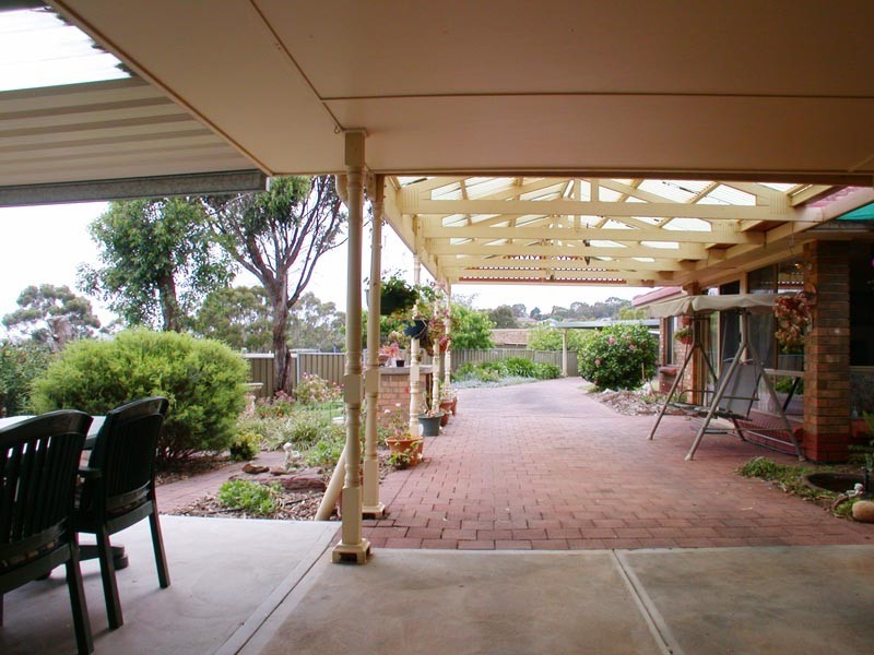 5 Snaefell Avenue, Happy Valley SA 5159