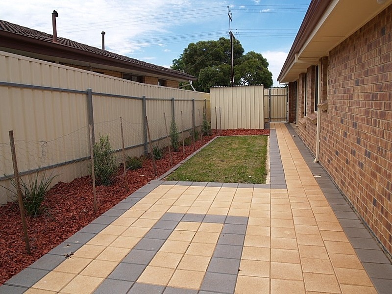 1 Kenneth Road, Morphett Vale SA 5162