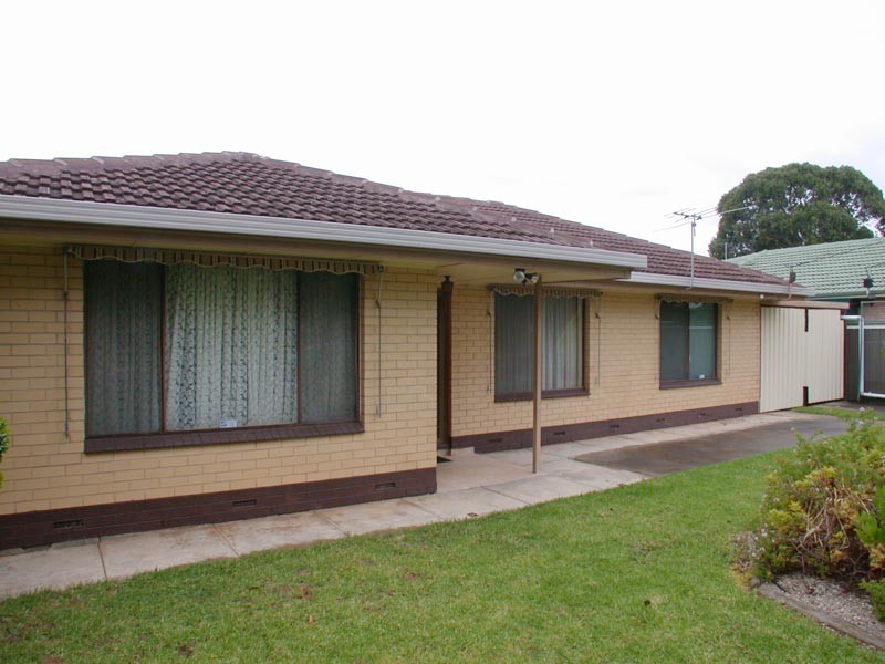 17 Edwina Drive, Morphett Vale SA 5162
