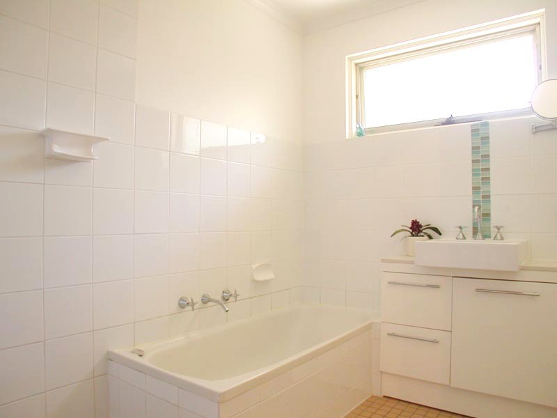 21 Balee Road, Happy Valley SA 5159