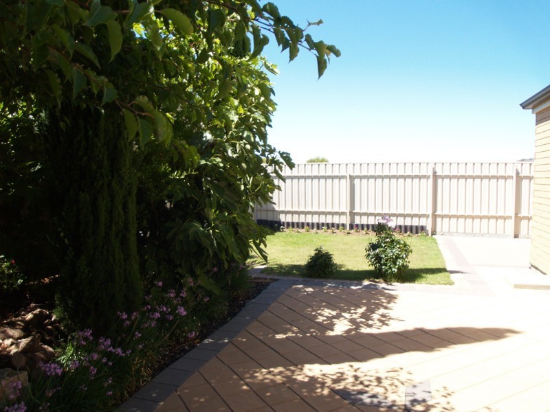 24 Chamberlain Drive, Christie Downs SA 5164