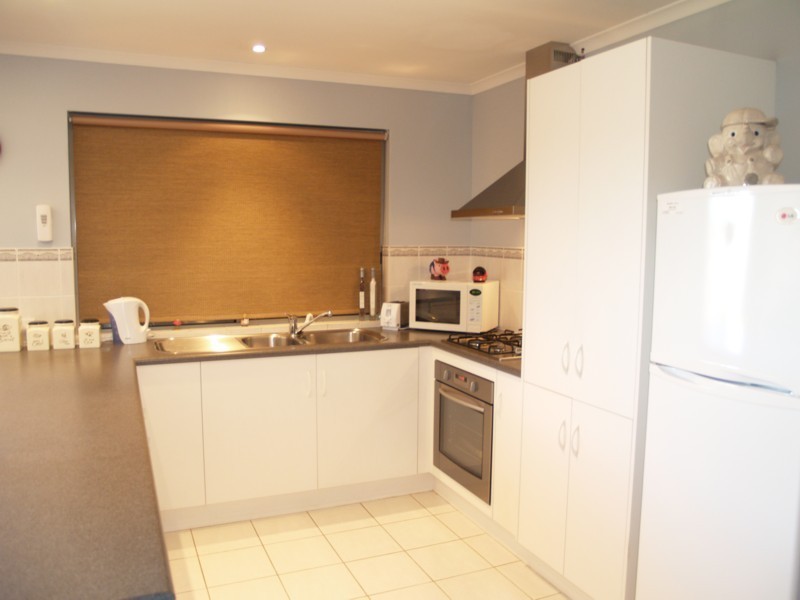 24 Chamberlain Drive, Christie Downs SA 5164