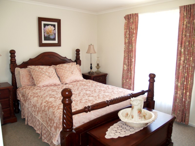 4 Camelia Court, Morphett Vale SA 5162