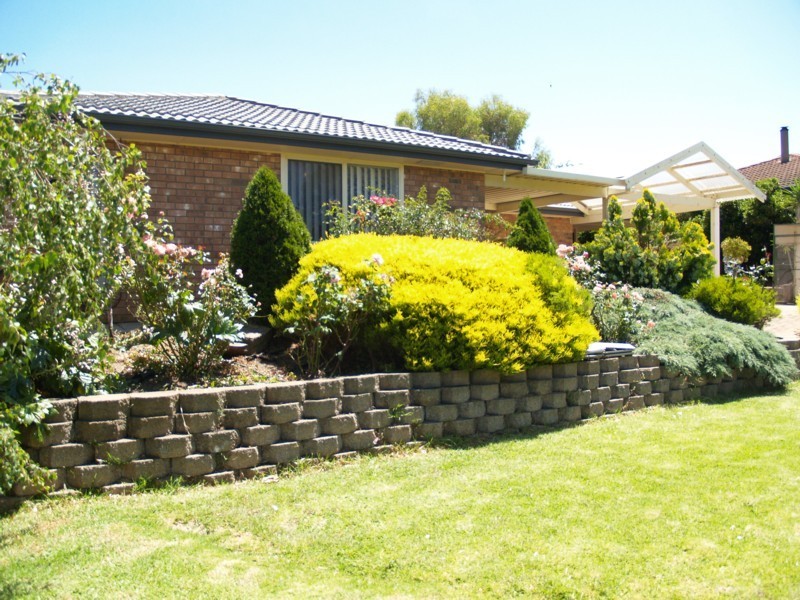 4 Camelia Court, Morphett Vale SA 5162