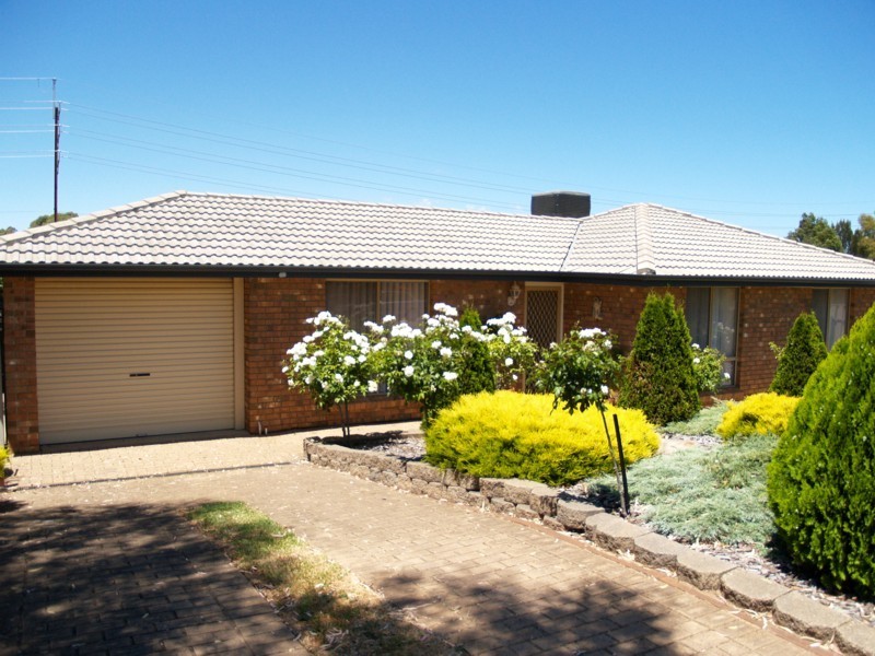 4 Camelia Court, Morphett Vale SA 5162