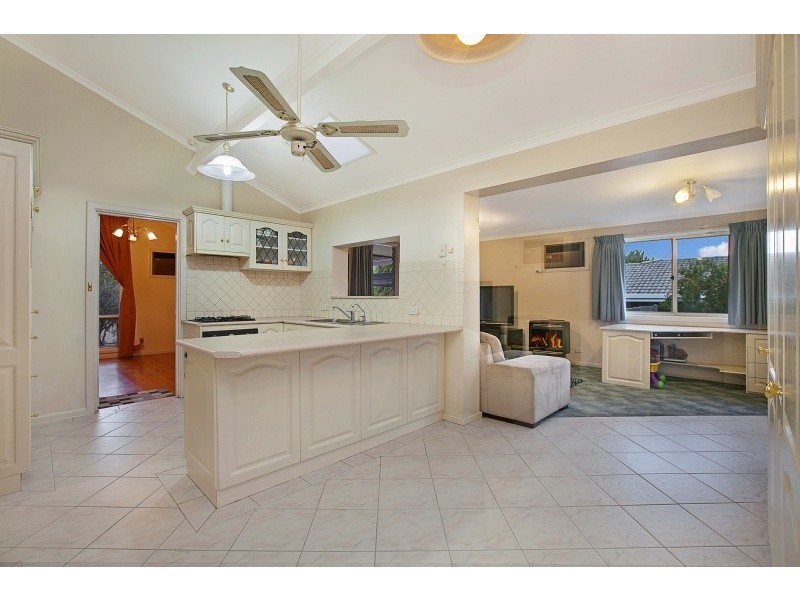 29 Oakridge Rise, Huntfield Heights SA 5163