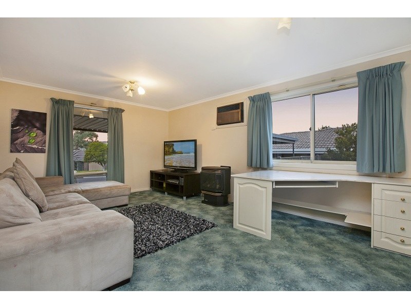 29 Oakridge Rise, Huntfield Heights SA 5163