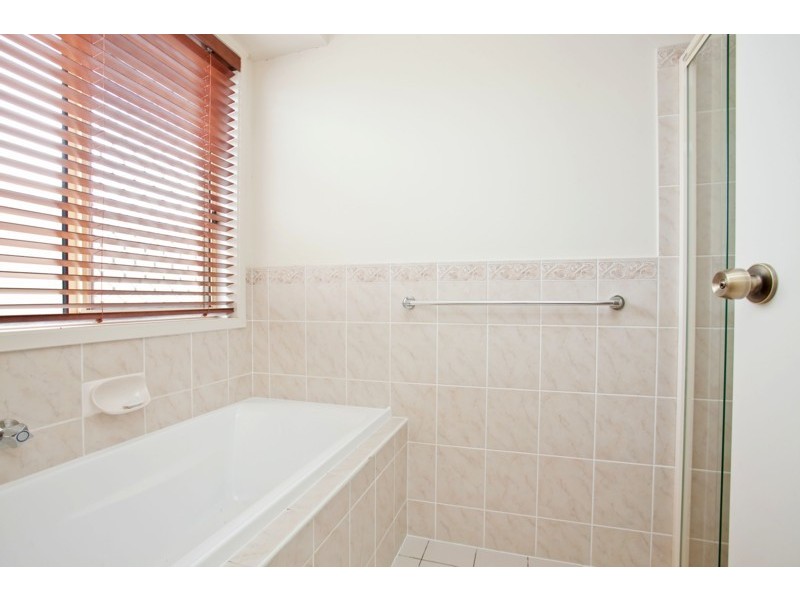 4 Torquay Drive, Seaford Rise SA 5169