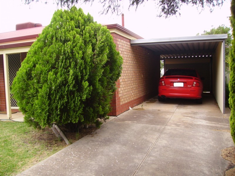 11 Stirling Avenue, Sellicks Beach SA 5174