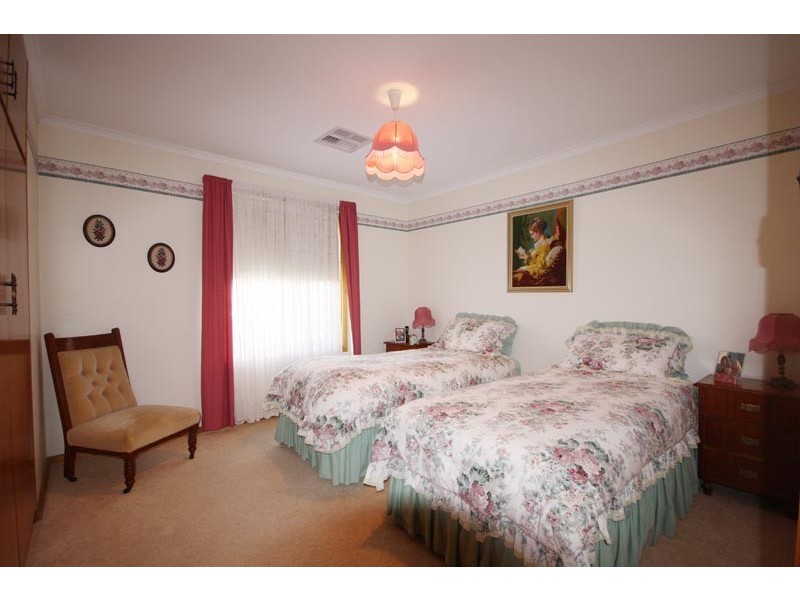 37 Oliphant Avenue, Marion SA 5043