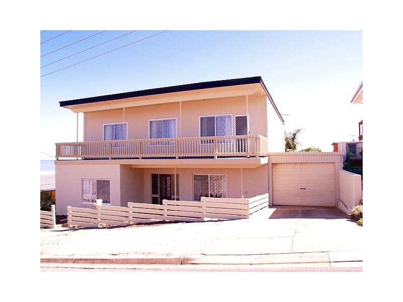 3 Baden Terrace, O’sullivan Beach SA 5166