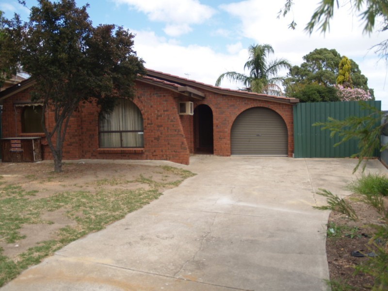 17 Atkins Crescent, Morphett Vale SA 5162