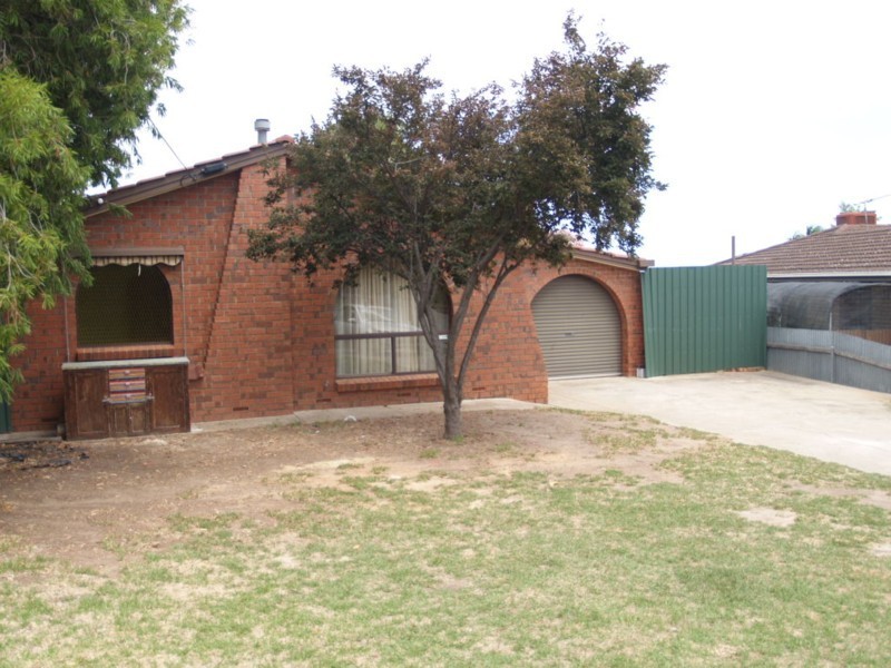 17 Atkins Crescent, Morphett Vale SA 5162