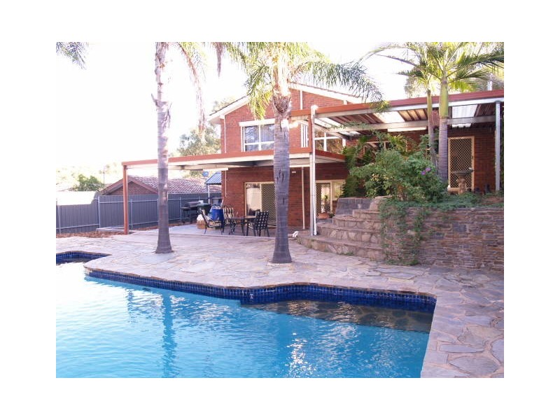 3 Patricia Grove, Hackham SA 5163