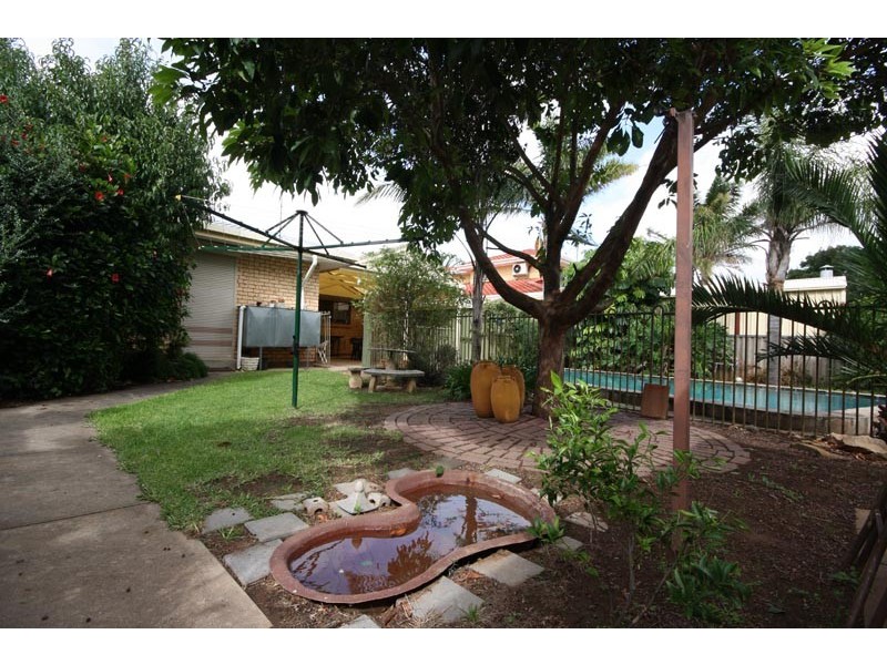 25A  Oliphant Avenue, Marion SA 5043