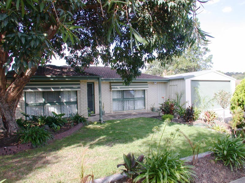 31 Flinders Crescent, Hackham SA 5163