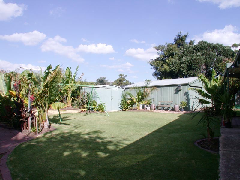 31 Flinders Crescent, Hackham SA 5163