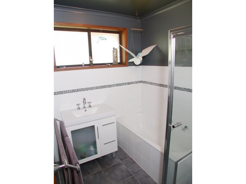 98 Windebanks Road, Happy Valley SA 5159