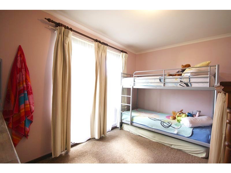 26 Kwinana Crescent, Port Noarlunga South SA 5167