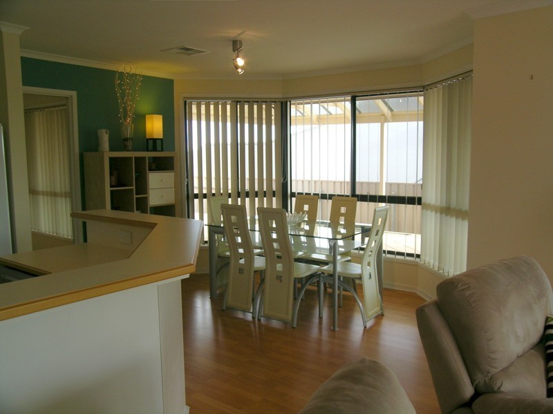 25 Omega Drive, Seaford Rise SA 5169