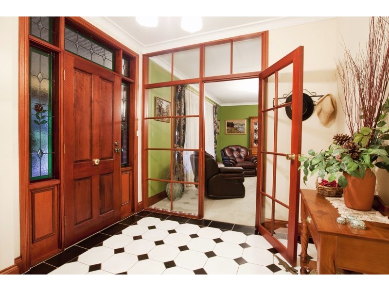 25 Equestrian Drive, Woodcroft SA 5162