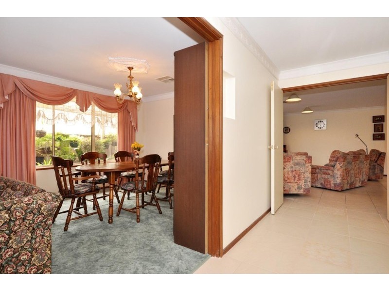 6 Ashmore Place, Onkaparinga Hills SA 5163