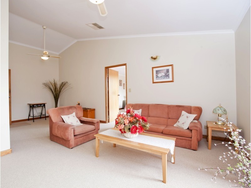 25 Nedland Crescent, Port Noarlunga South SA 5167