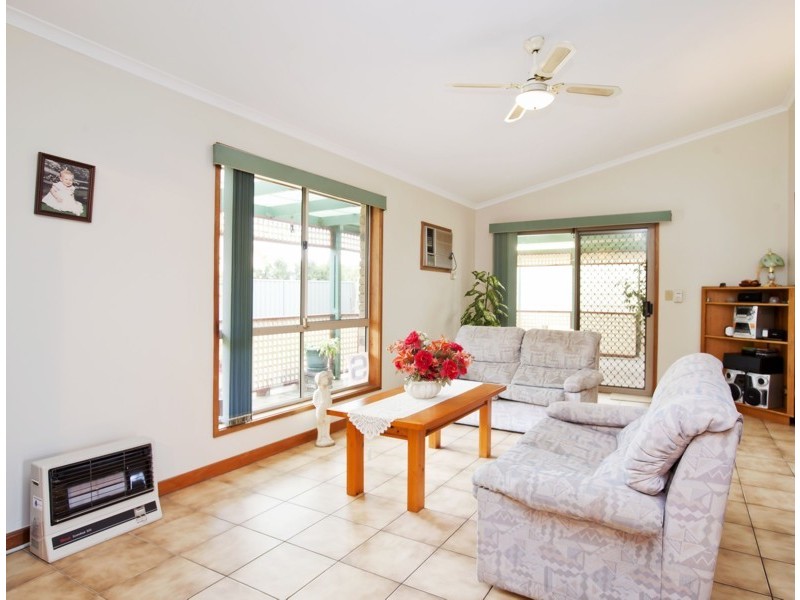 25 Nedland Crescent, Port Noarlunga South SA 5167