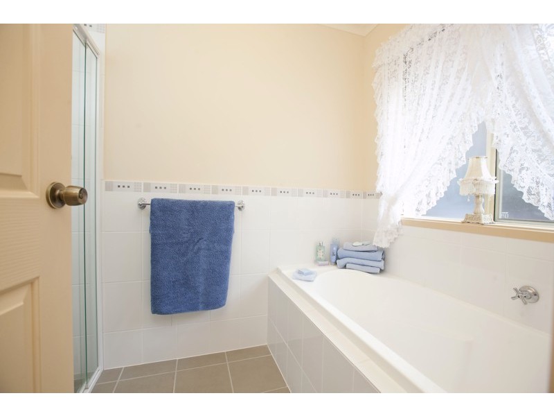 9a Hollyoaks Court (Horndale Estate), Happy Valley SA 5159