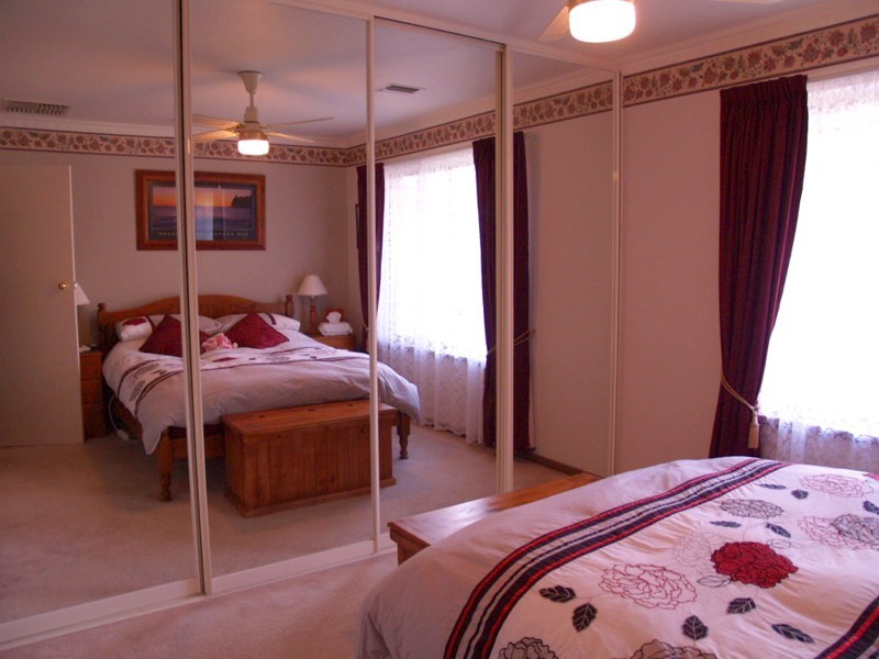 19 Booth Avenue, Morphett Vale SA 5162