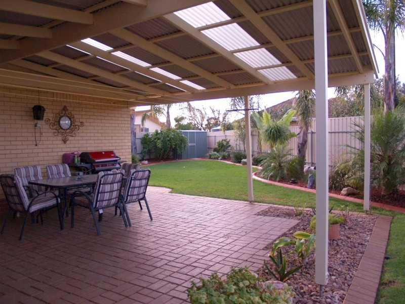 19 Booth Avenue, Morphett Vale SA 5162