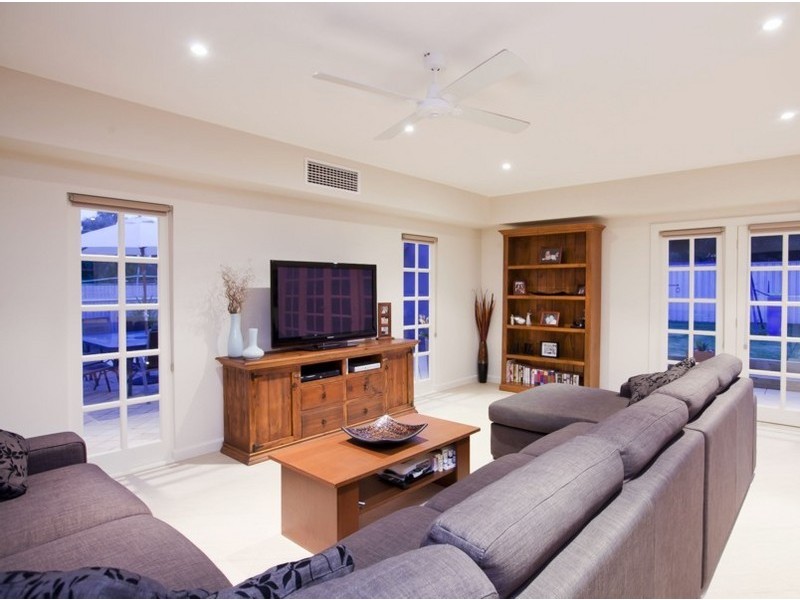 21 Judith Crescent, Morphett Vale SA 5162