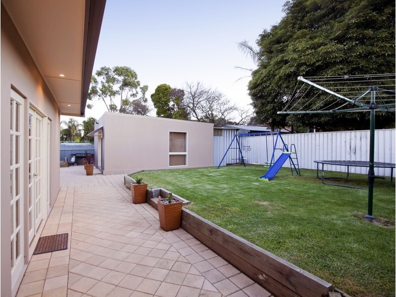 21 Judith Crescent, Morphett Vale SA 5162