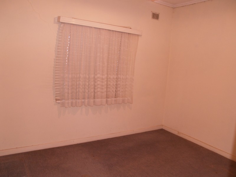 6 Tarranna Avenue, Park Holme SA 5043