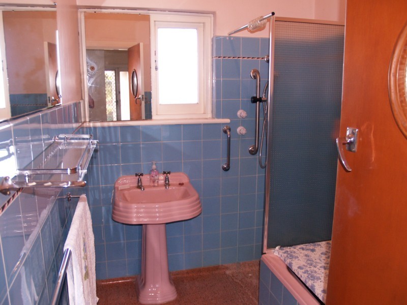 6 Tarranna Avenue, Park Holme SA 5043