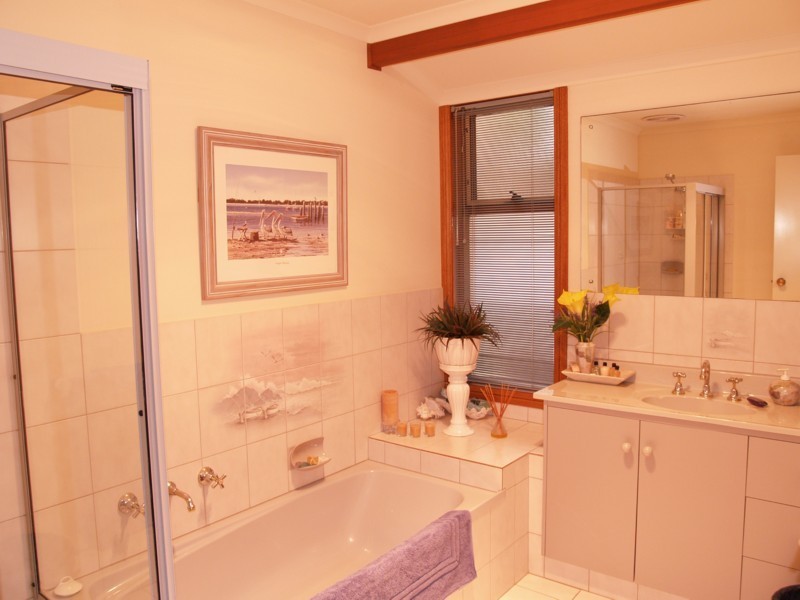 4 Surf Street, Seaford SA 5169