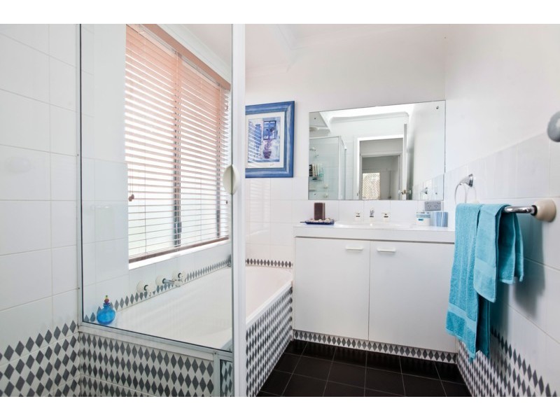 29 Quinvale Road, Hallett Cove SA 5158