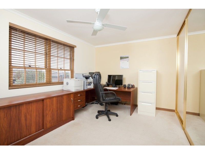 6 Siegersdorf Crescent, Old Reynella SA 5161