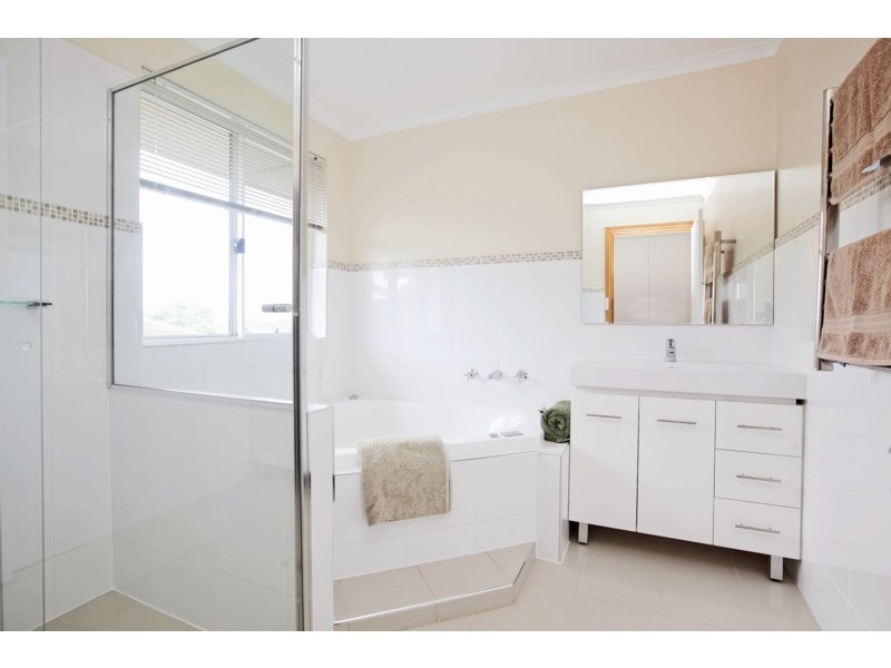 6 Siegersdorf Crescent, Old Reynella SA 5161