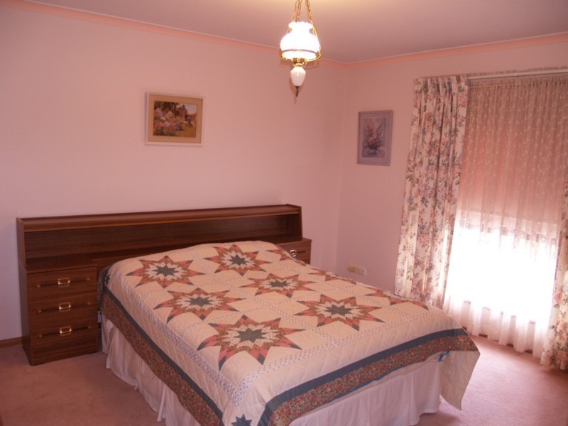 1/6 New York Road, Aberfoyle Park SA 5159