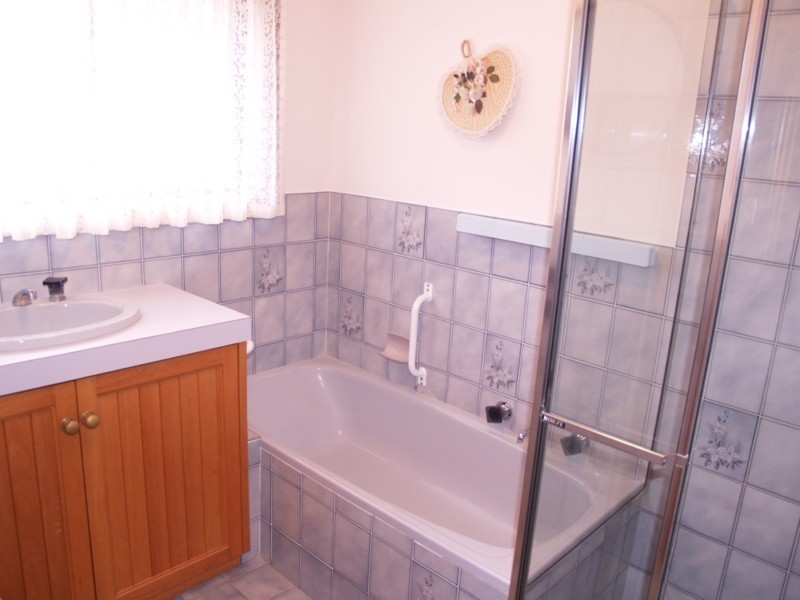 1/6 New York Road, Aberfoyle Park SA 5159