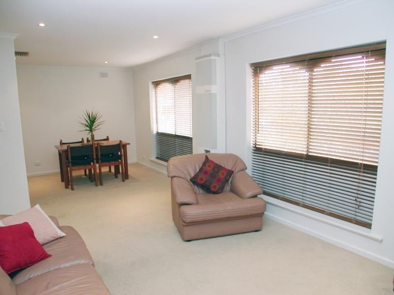 14 Amberly Drive, Happy Valley SA 5159