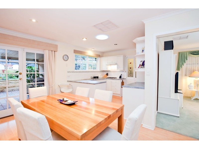 25 Shamrock Road, Hallett Cove SA 5158