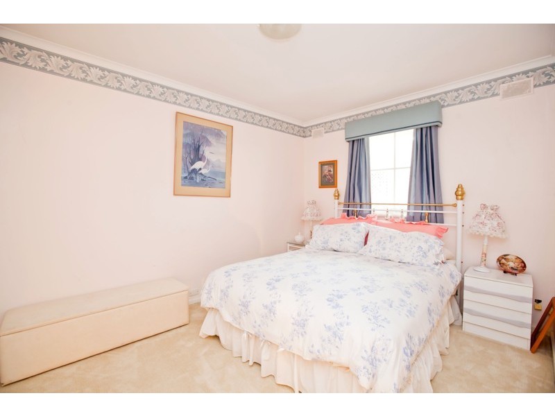 25 Shamrock Road, Hallett Cove SA 5158