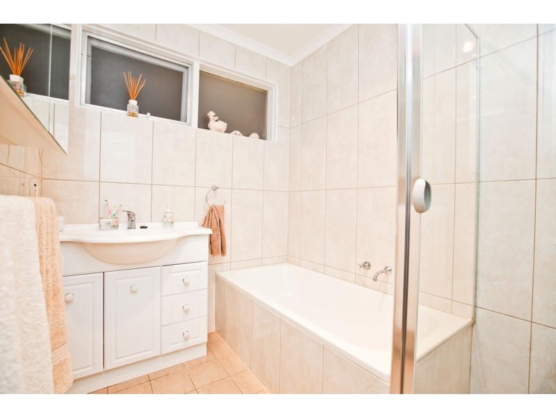 25 Shamrock Road, Hallett Cove SA 5158