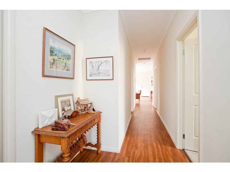 5 Kaurna Avenue, Aldinga Beach SA 5173