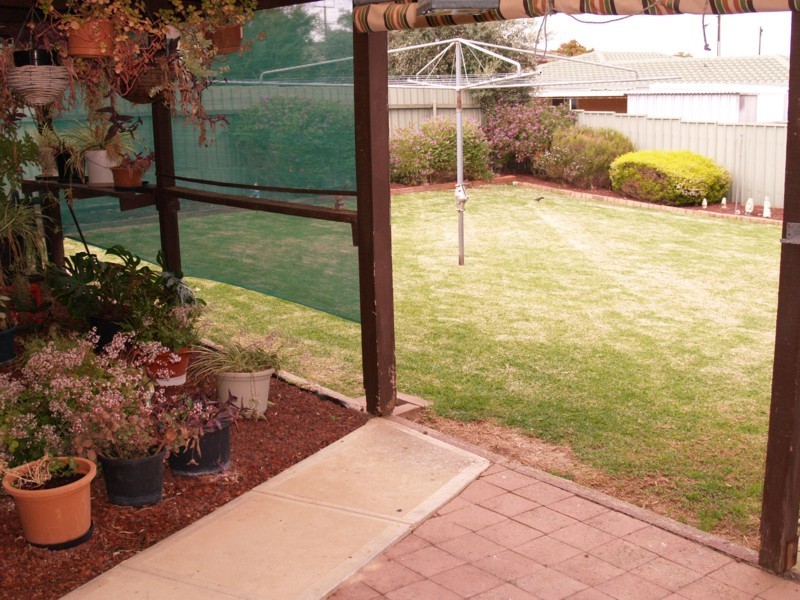 23 Banket Street, Huntfield Heights SA 5163