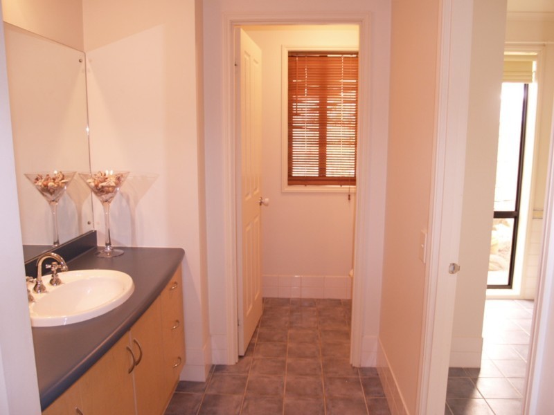 86 Glendale Avenue, Flagstaff Hill SA 5159