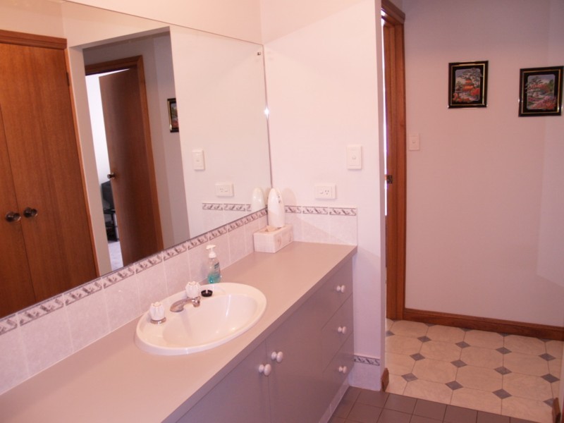 75 Barbados Drive, Seaford Rise SA 5169
