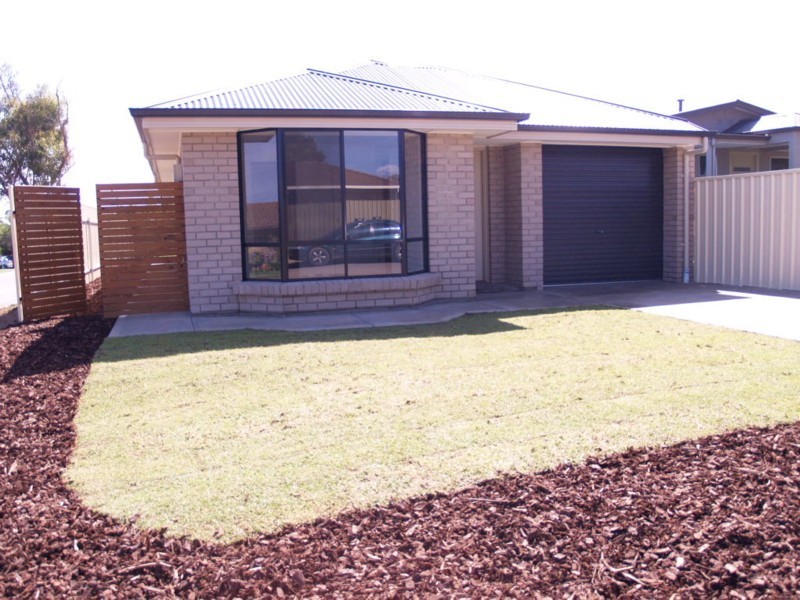 1 Gunn Close, Morphett Vale SA 5162
